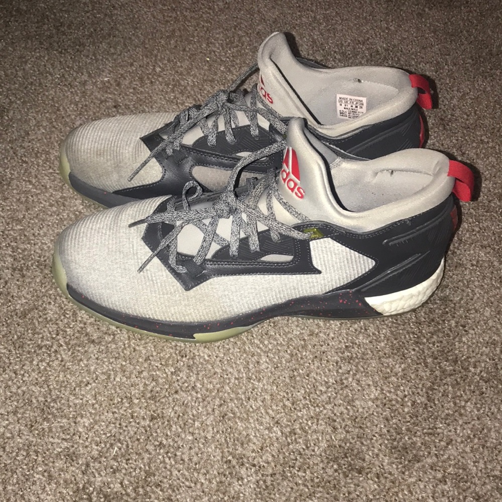 The adidas D Lillard 2 boost “Grey Heather”